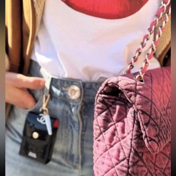 Black Patent Rouge Coco Pouch - Picture 6 of 10